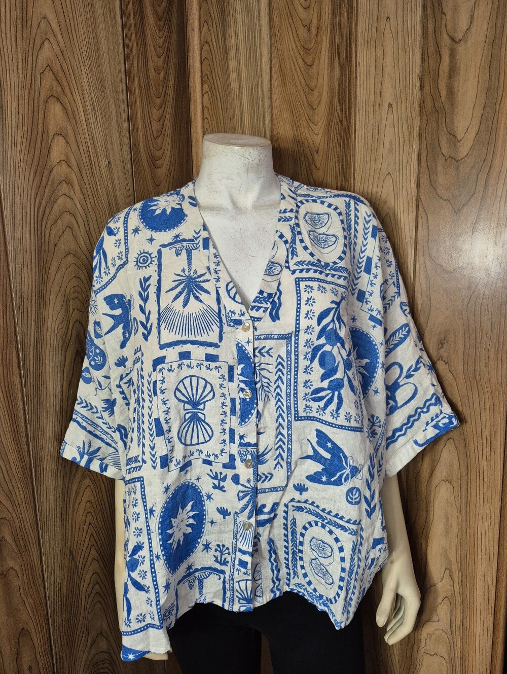 Calpypso St Barth 100% Linen Blouse SZ M..great condition..no holes spots or dam